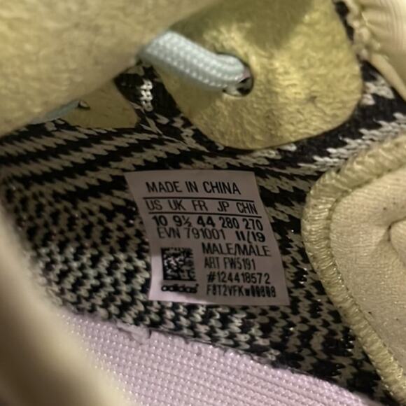 Adidas Yeezy Boost 350-Yeezreel
Non-Reflective yellow green main image 4